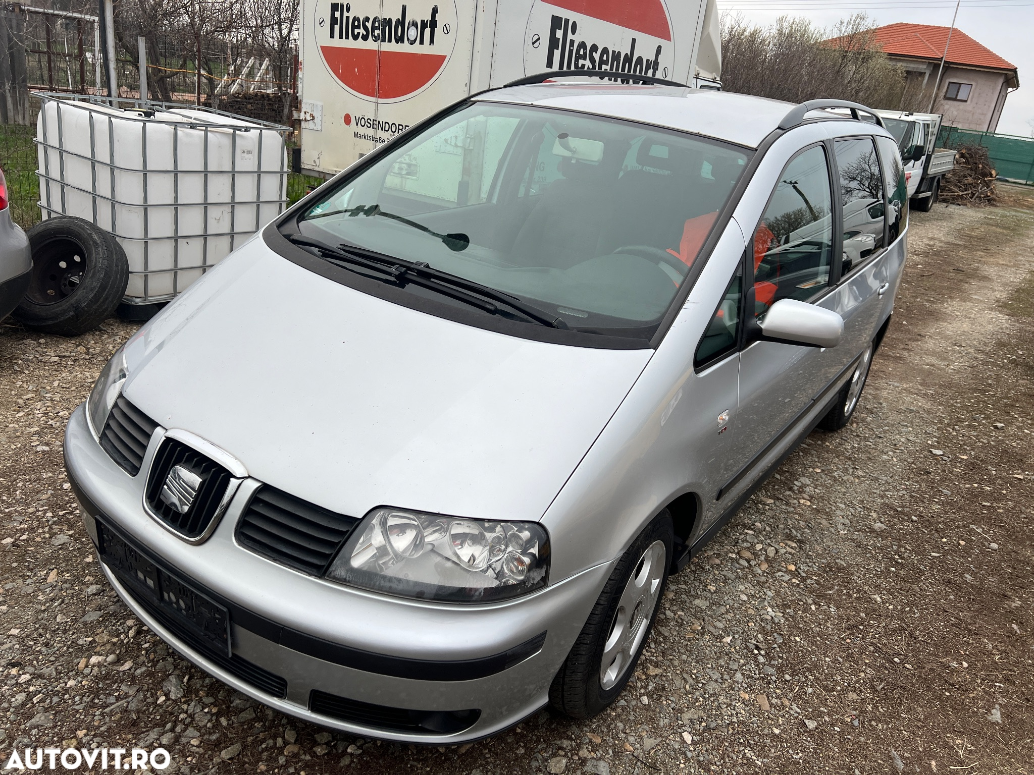 Volkswagen Sharan 2.0 TDI Comfortline - 3
