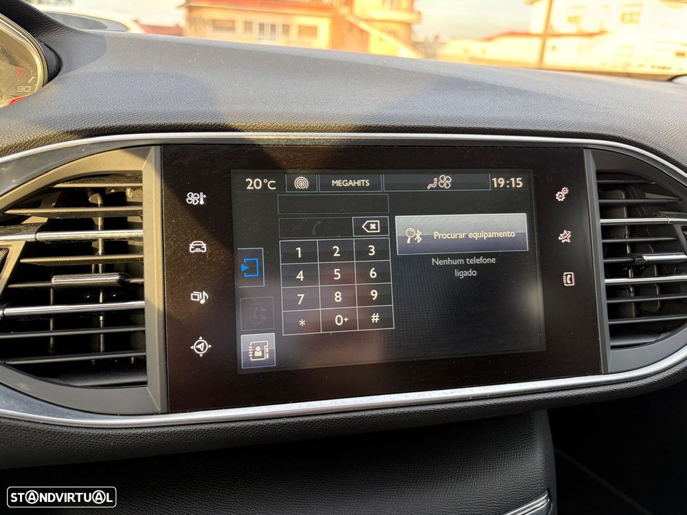 Peugeot 308 1.2 PureTech Allure J17 - 54