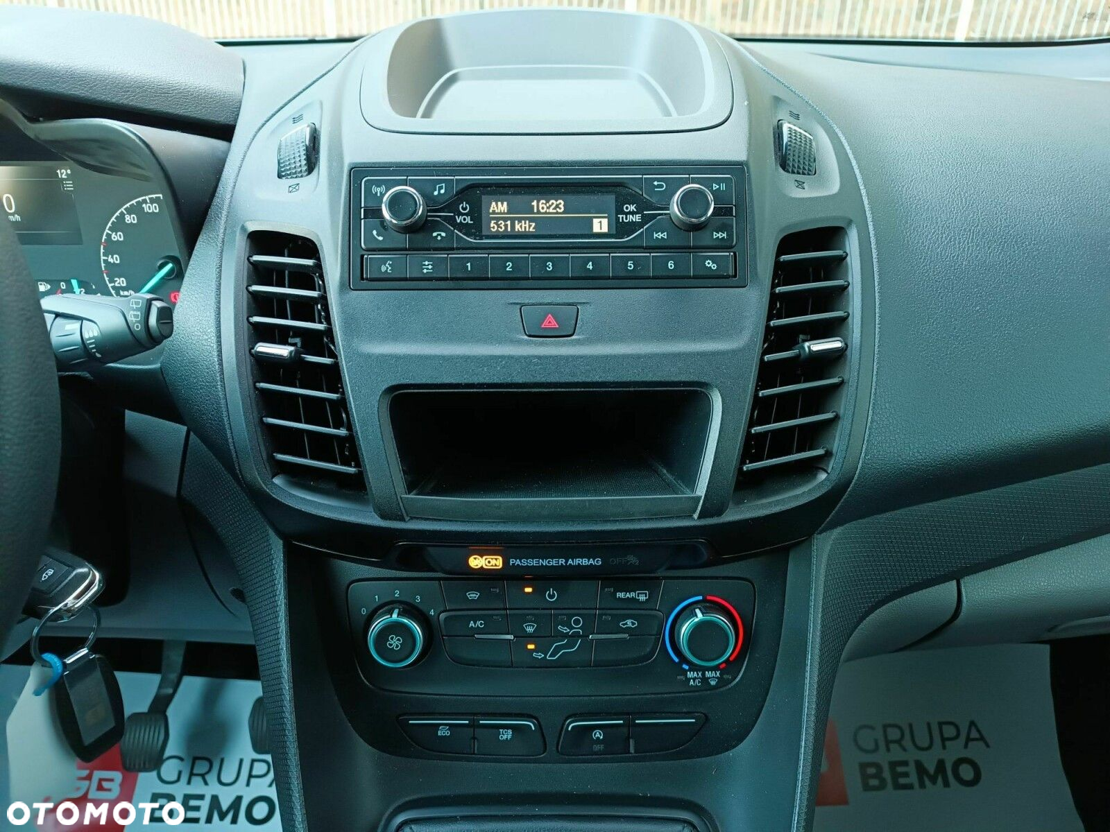 Ford Transit Connect - 20