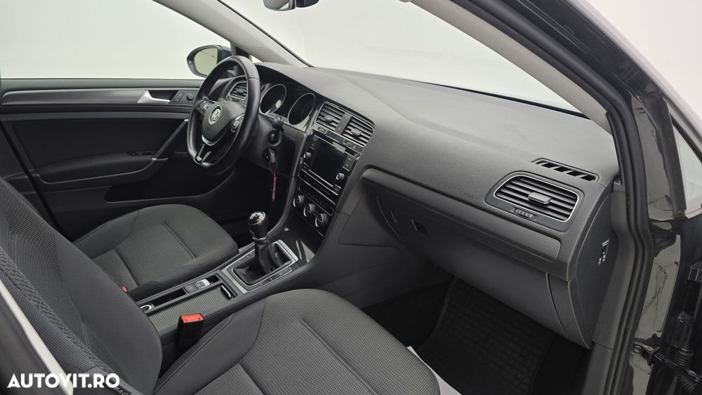 Volkswagen Golf 1.6 TDI Comfortline - 20