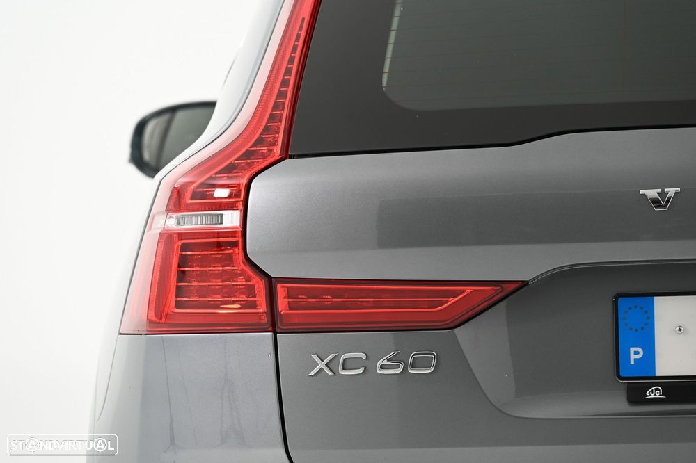 Volvo XC 60 2.0 T8 PHEV Inscription AWD - 9