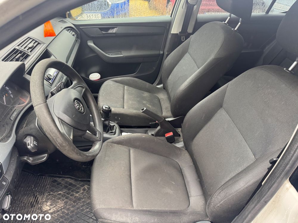 Skoda RAPID 1.2 Active - 7