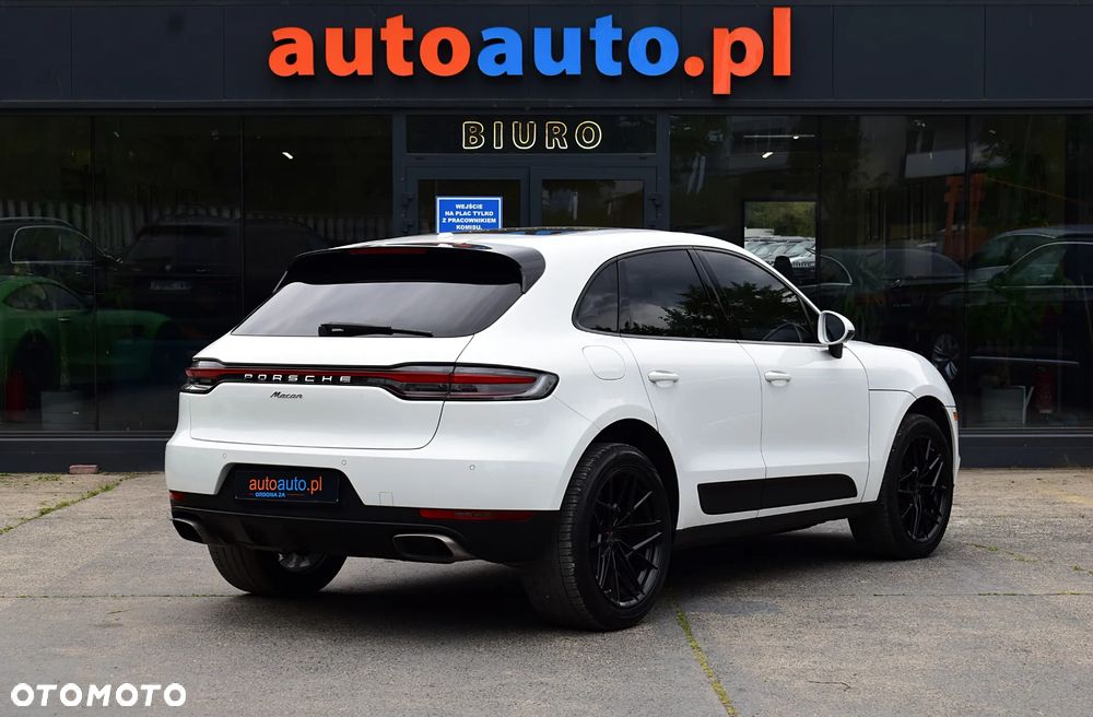 Porsche Macan Standard - 30
