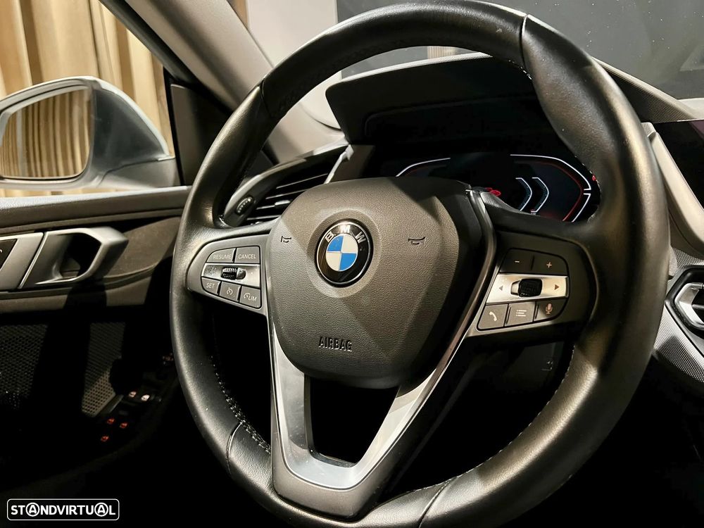 BMW 216 Gran Coupé - 33
