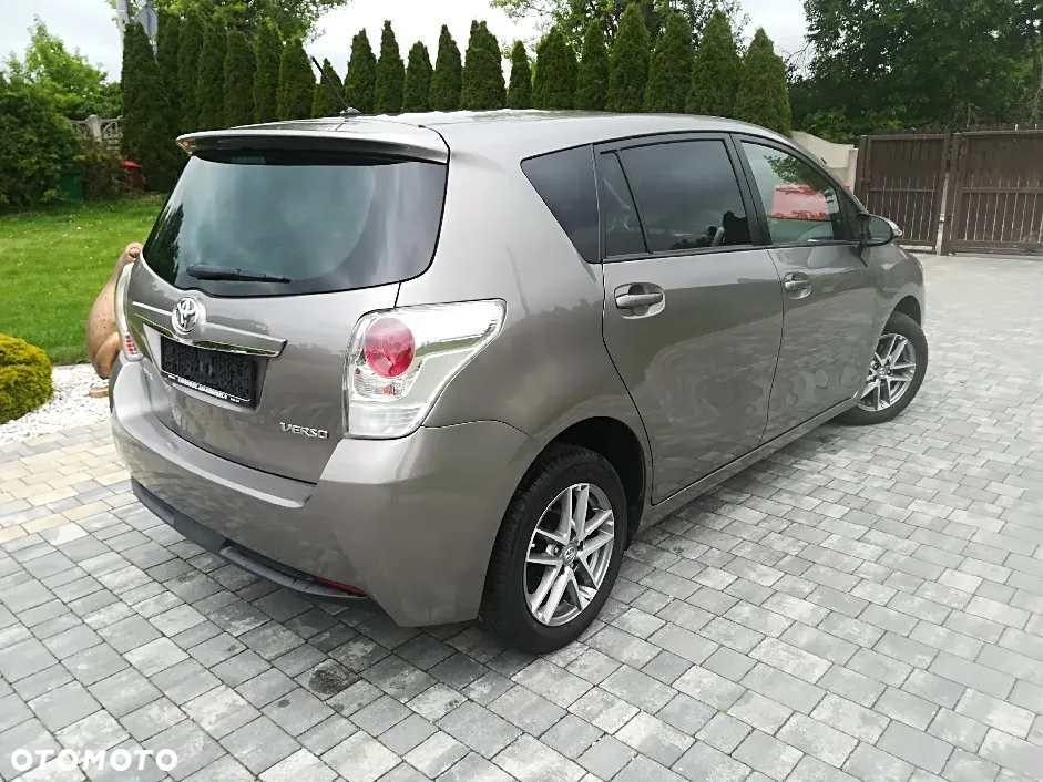 Toyota Verso 1.6 D-4D Premium - 5