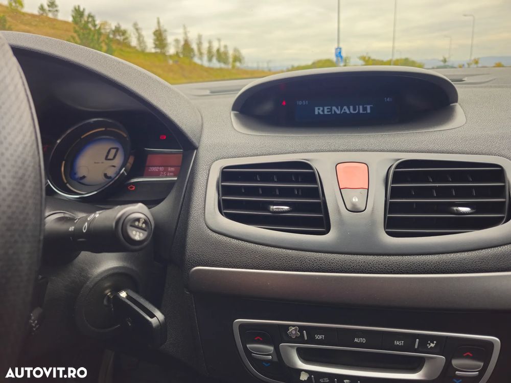 Renault Fluence - 24