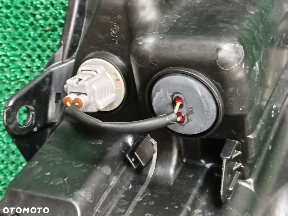 LEXUS UX 19-22r Lampa Przód Prawa Lewa - 10
