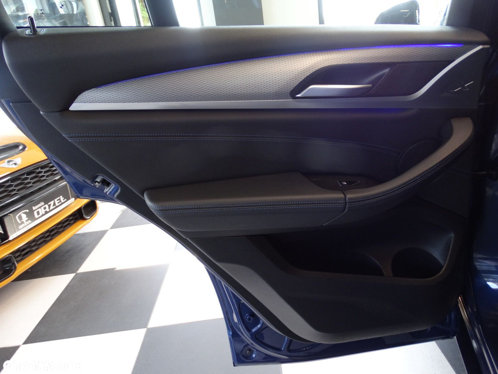 BMW X4 - 11
