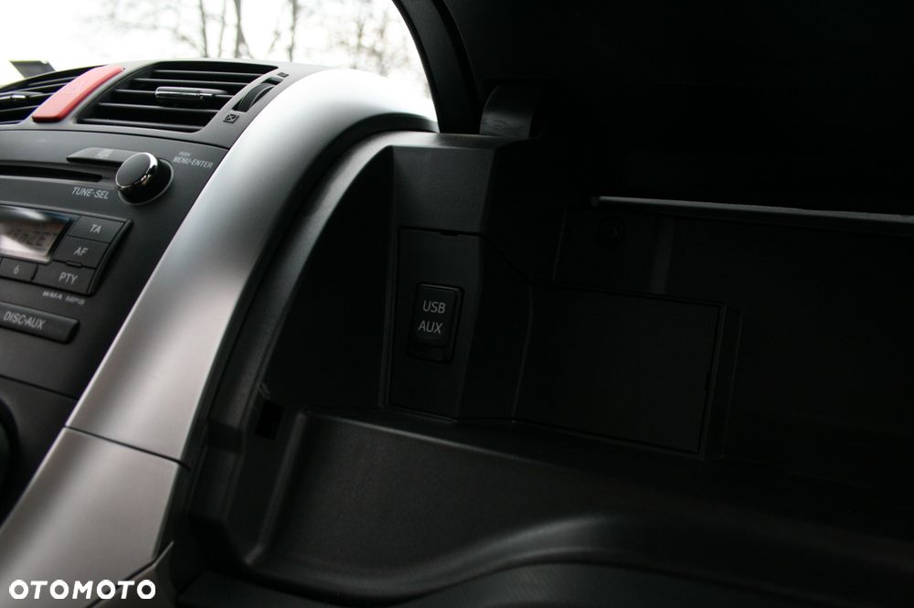 Toyota Auris 1.33 VVT-i - 21