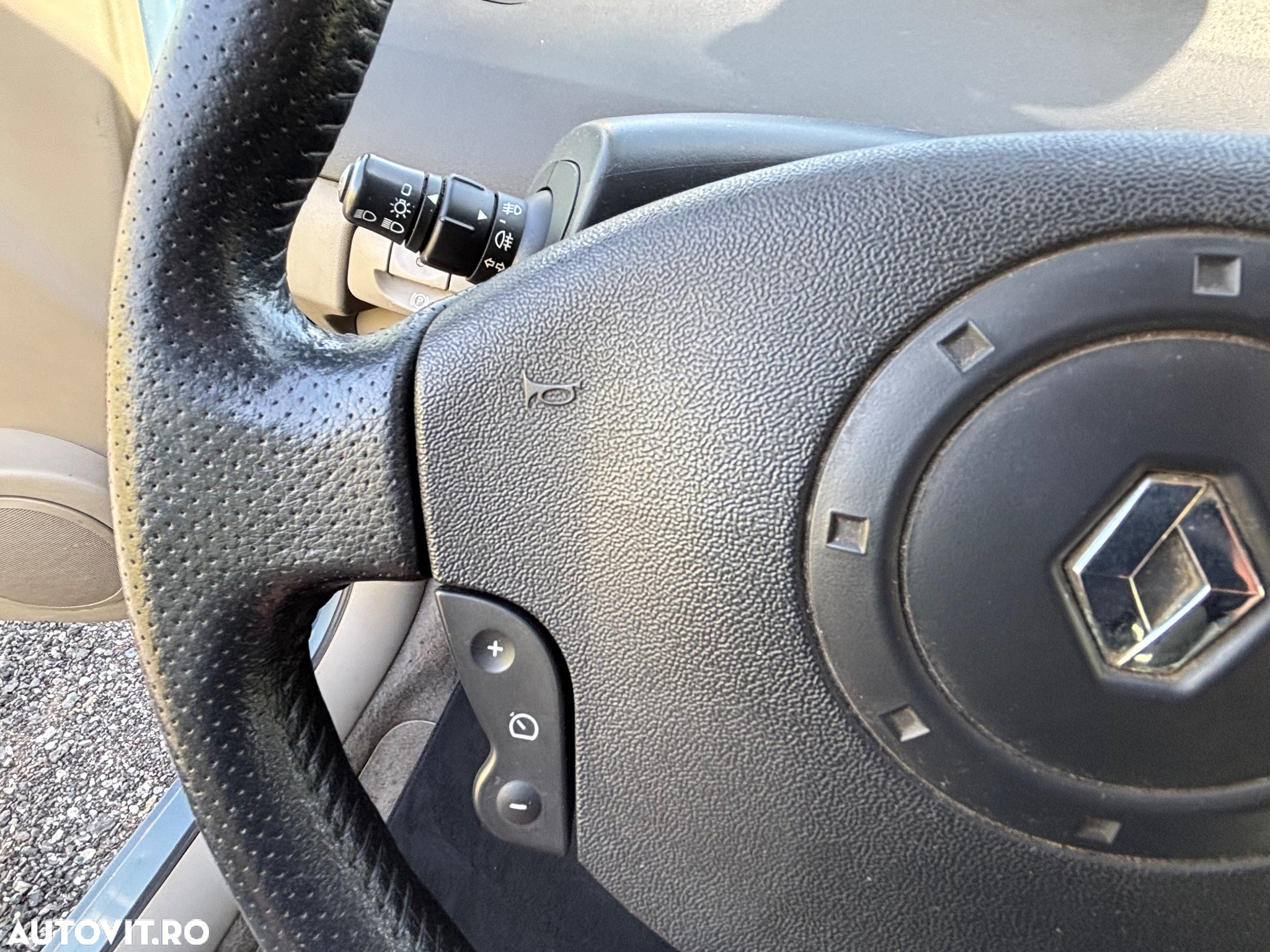 Renault Grand Scenic - 14