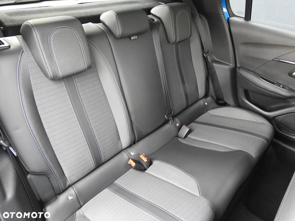 Peugeot 208 PureTech 75 Allure Pack - 12