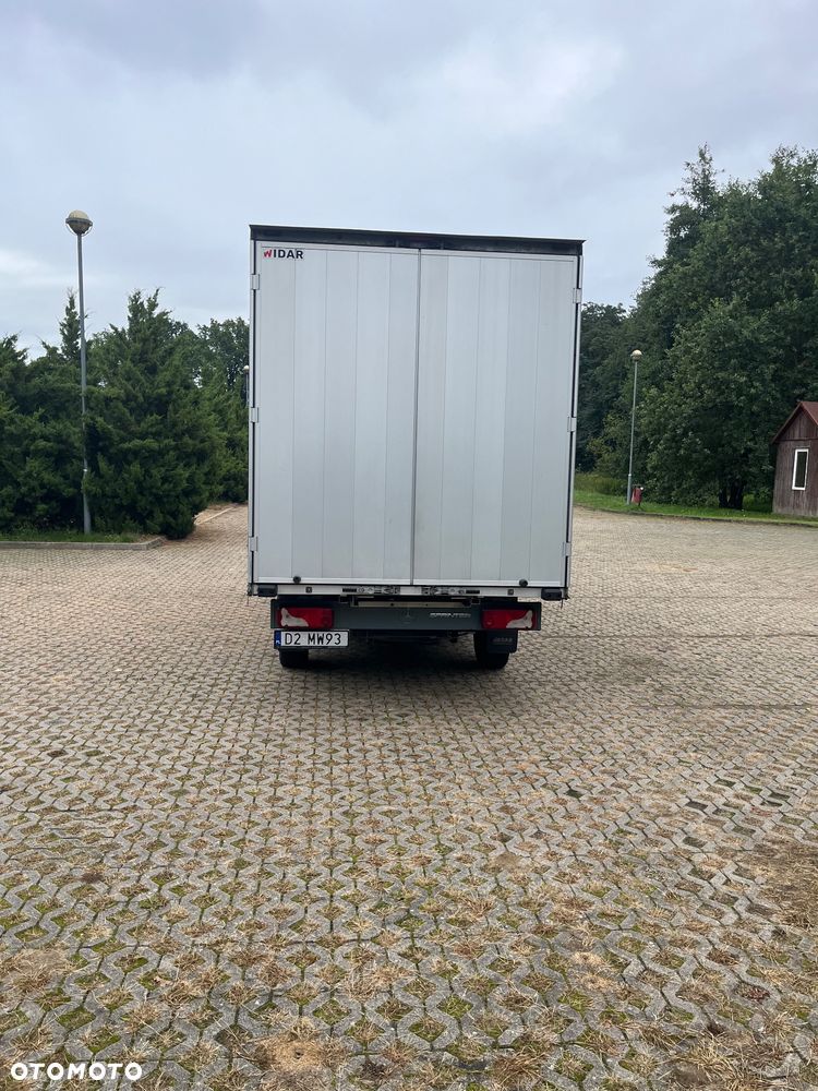 Mercedes-Benz Sprinter - 5