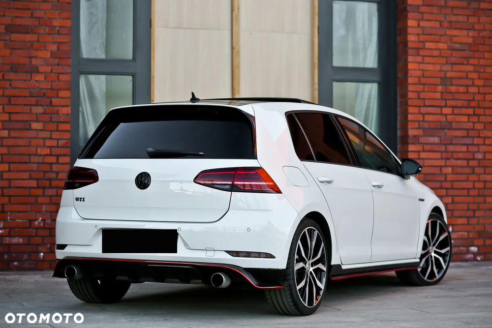 Volkswagen Golf GTI (BlueMotion Technology) DSG - 14