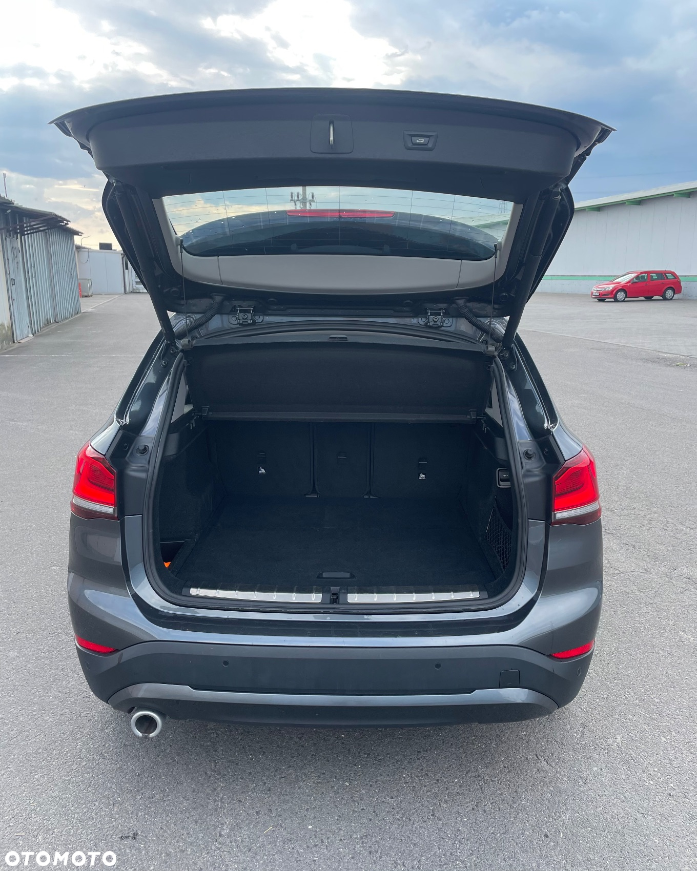BMW X1 sDrive16d - 9