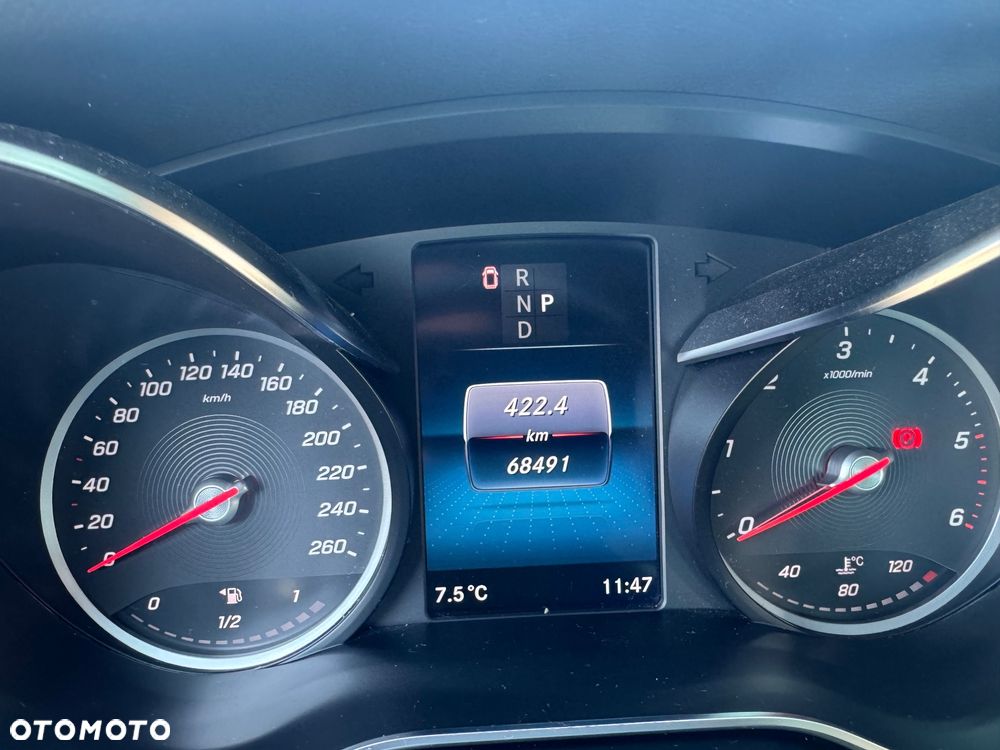Mercedes-Benz Klasa V 300 d 4-Matic 9G-Tronic (d³ugi) - 11