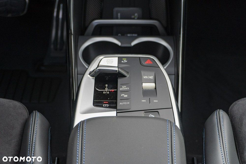BMW X1 sDrive18i - 19