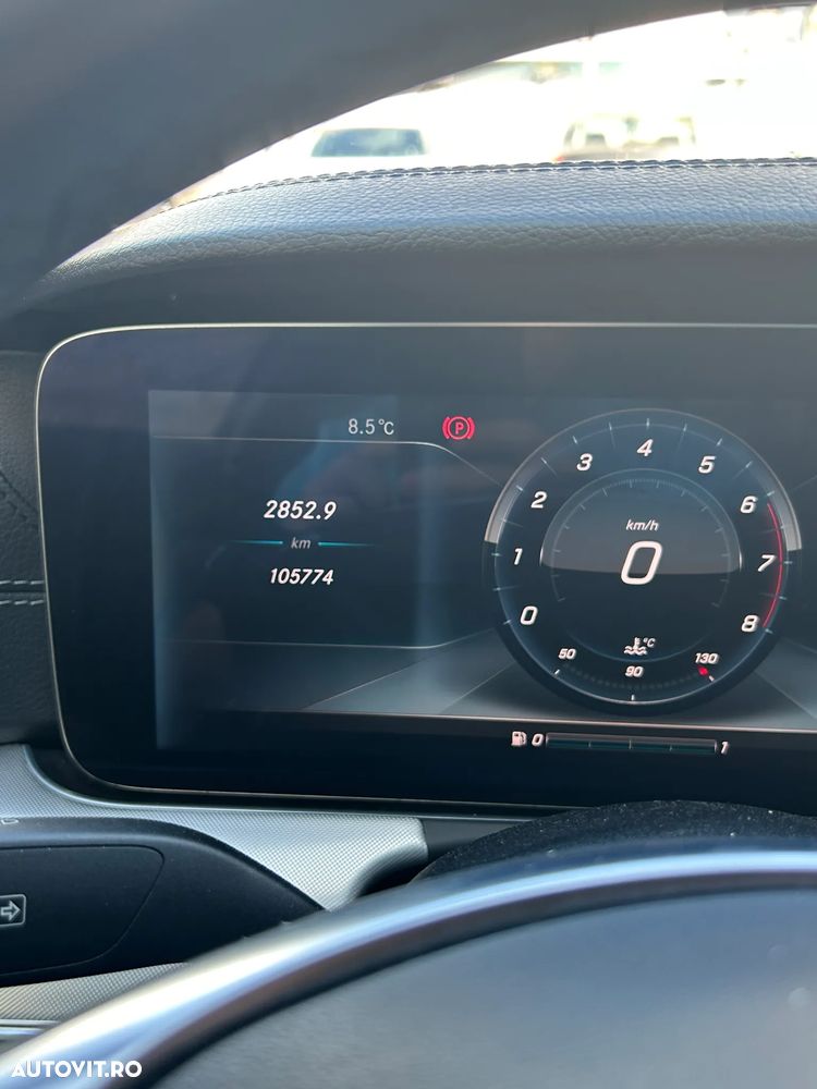 Mercedes-Benz E - 12