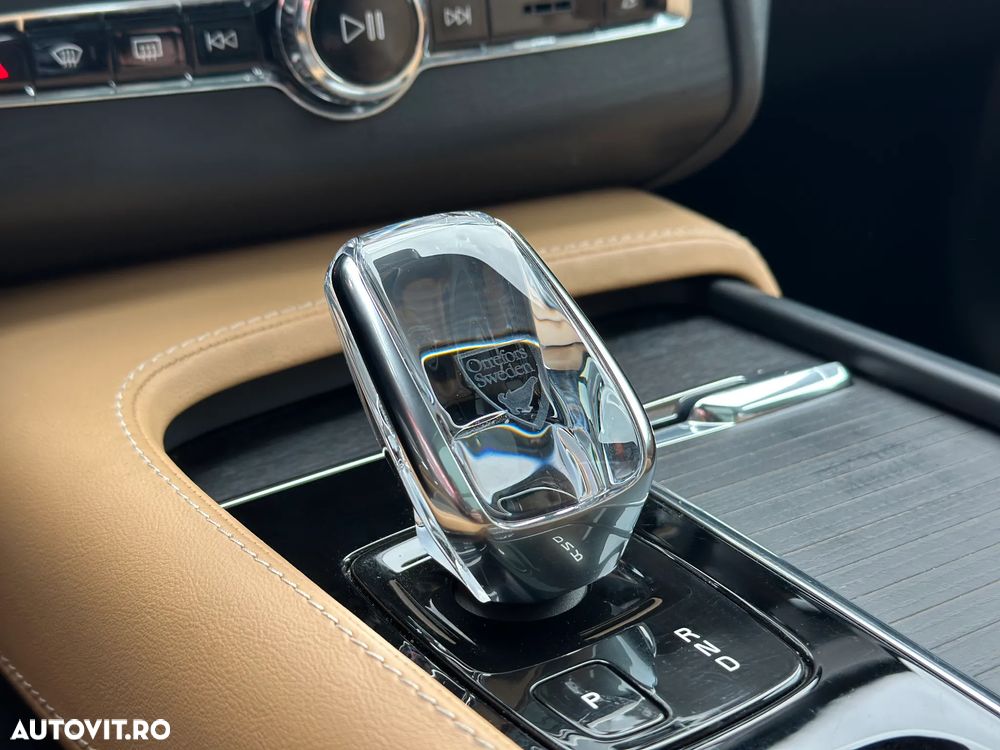 Volvo XC 90 T8 AWD Recharge Geartronic Inscription Edition - 30