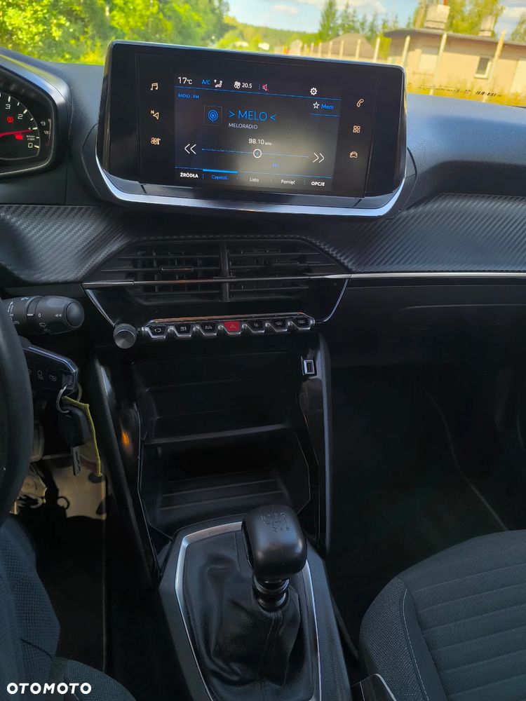 Peugeot 2008 1.2 Pure Tech GPF Style S&S - 13