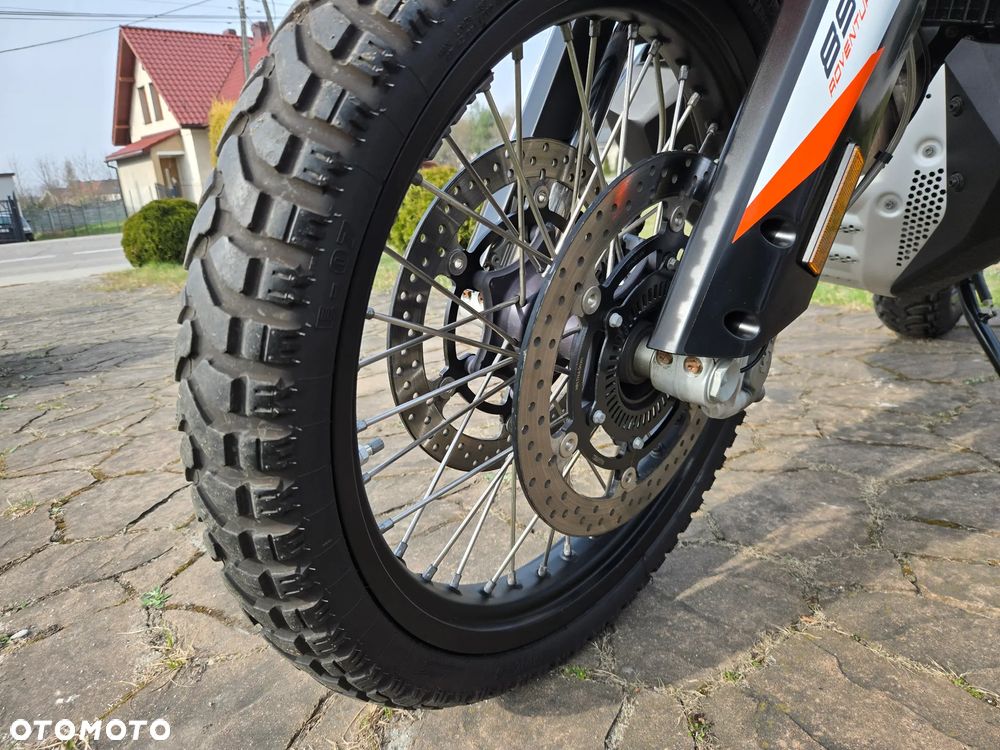 KTM Adventure - 16
