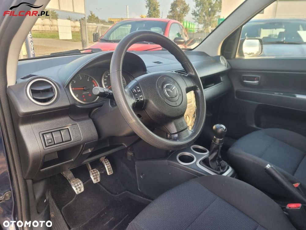 Mazda 2 - 5