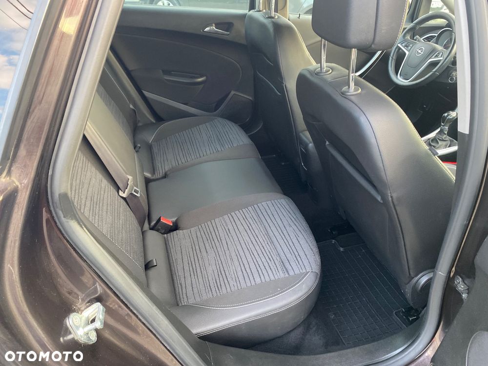Opel Astra 1.4 Turbo Color Edition - 29