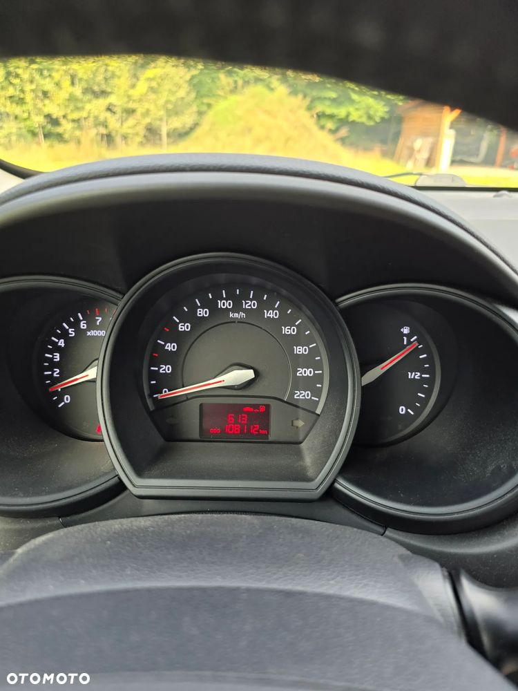 Kia Rio 1.4 XL - 11