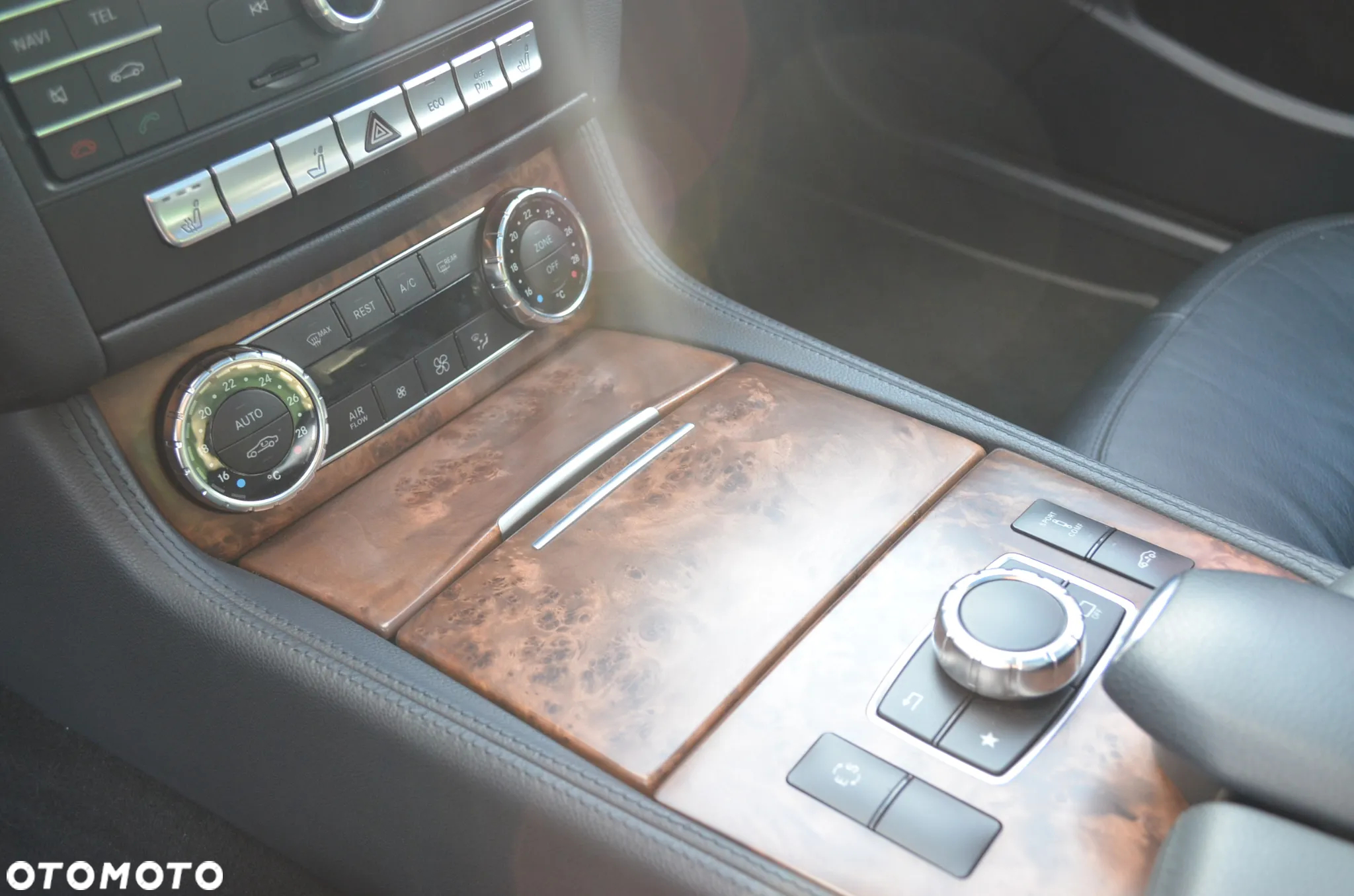 Mercedes-Benz CLS 350 d 4-Matic - 26