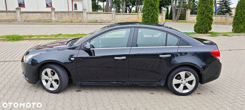 Chevrolet Cruze 1.8 LT - 3