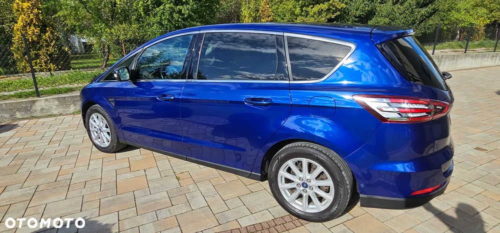 Ford S-Max - 12