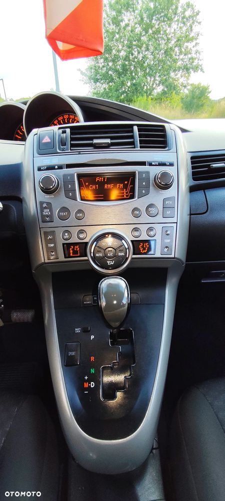 Toyota Verso 1.8 Sol 7os MS - 25