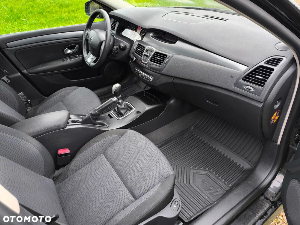 Renault Laguna 1.5 dCi Authentique - 11