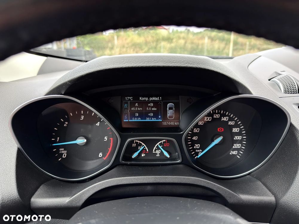 Ford Kuga 2.0 TDCi 2x4 SYNC - 24