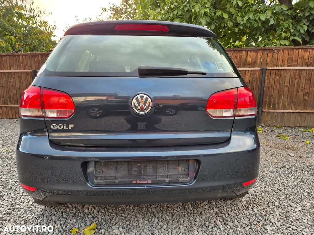 Volkswagen Golf - 5