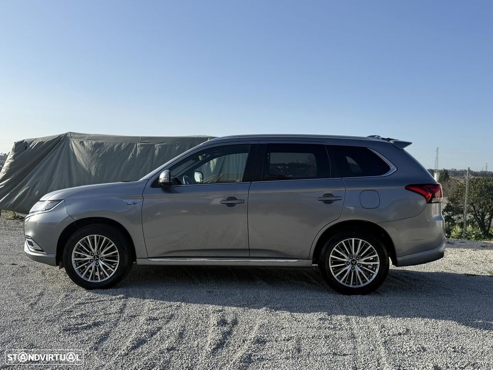 Mitsubishi Outlander 2.4 Instyle - 15