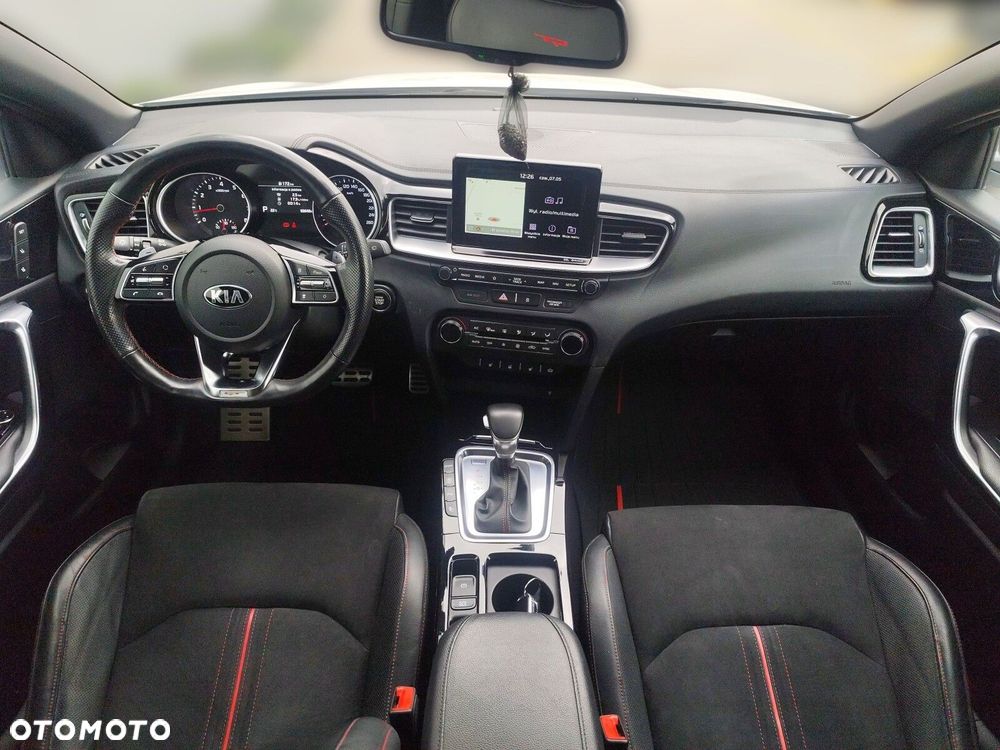 Kia ProCeed - 15