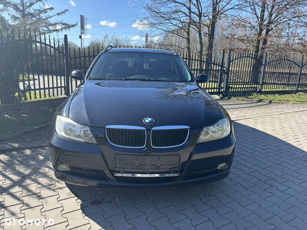 BMW Seria 3 318d