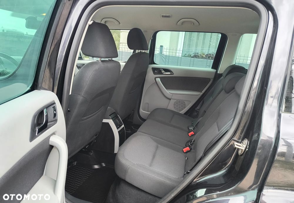 Skoda Yeti 1.8 TSI 4x4 Experience PLUS EDITION - 17