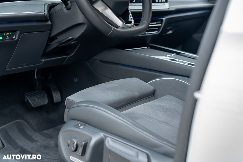 Volkswagen Passat 2.0 TDI SCR DSG Elegance - 28