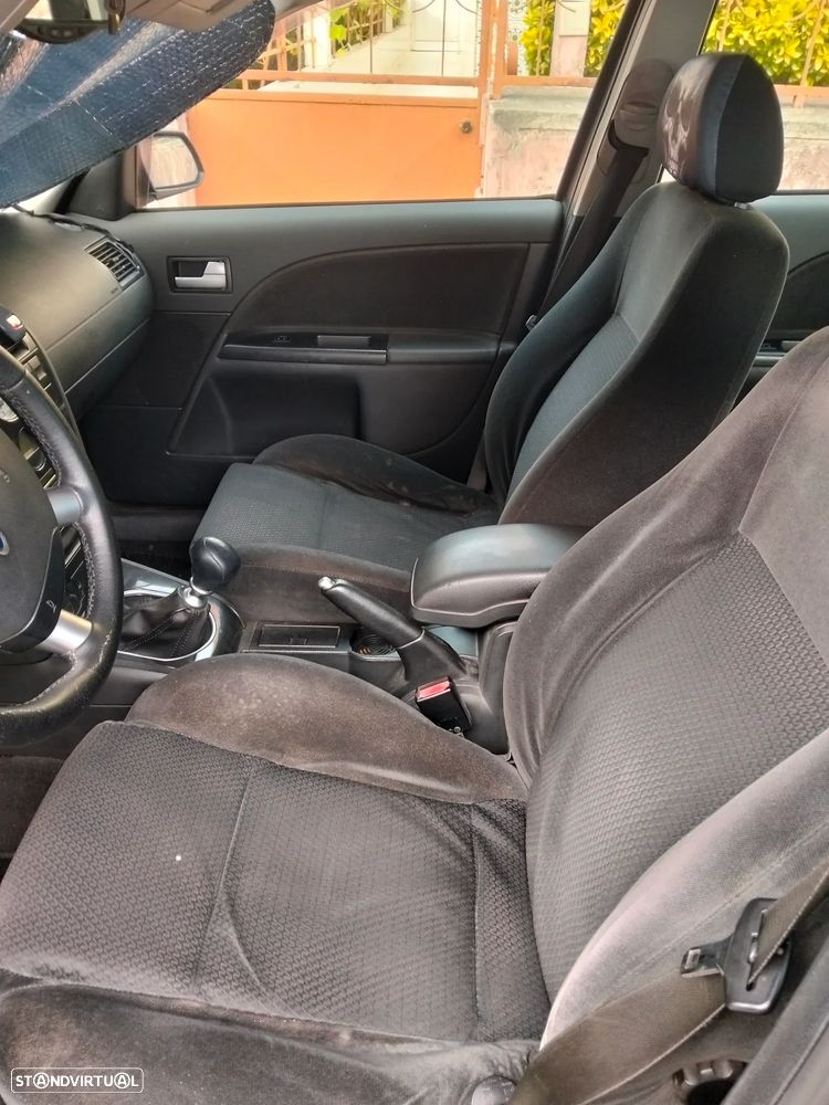 Ford Mondeo SW 2.0 TDCi Ghia - 9