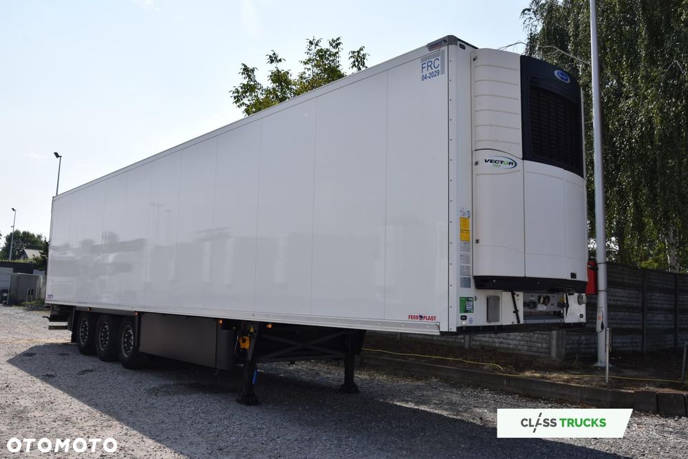 Schmitz Cargobull SKO FP 60 Carrier Vector 1550 - 4