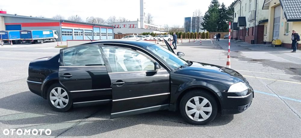 Volkswagen Passat 1.9 TDI Comfortline - 2