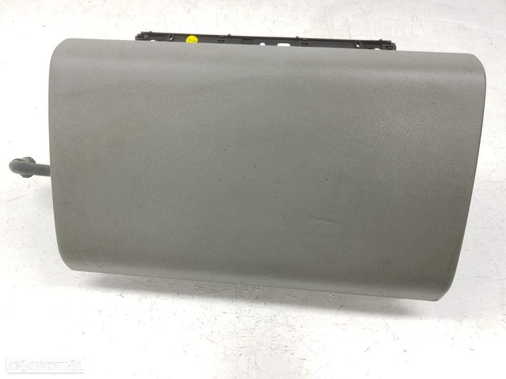 PORTA LUVAS PORSCHE CAYENNE TIPO 9PA - 1