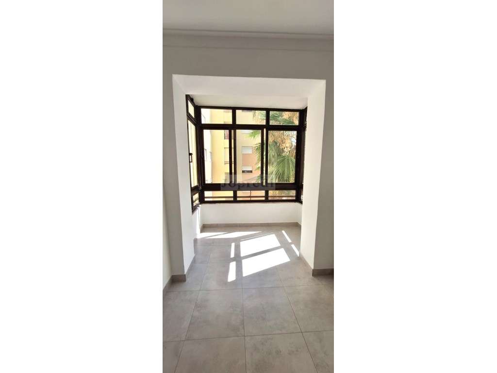 Apartamento T2 com arrecadação - Grande imagem: 4/13