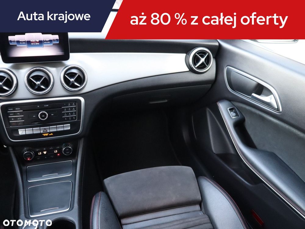 Mercedes-Benz CLA - 10