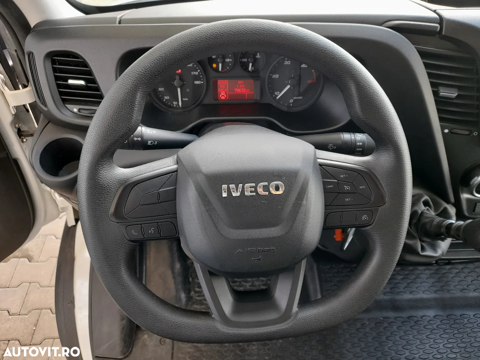 Iveco Daily 35C16H3.0 BOX+LIFT - 14