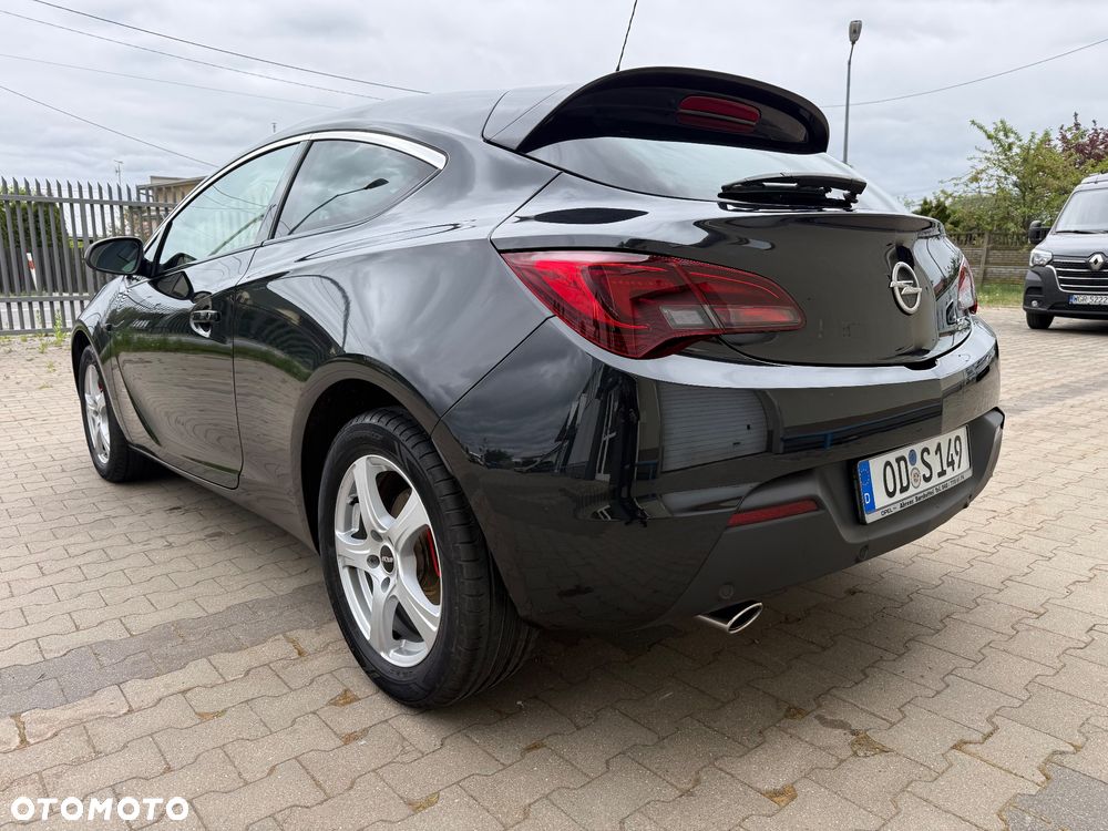 Opel Astra 1.6 Turbo Edition - 12