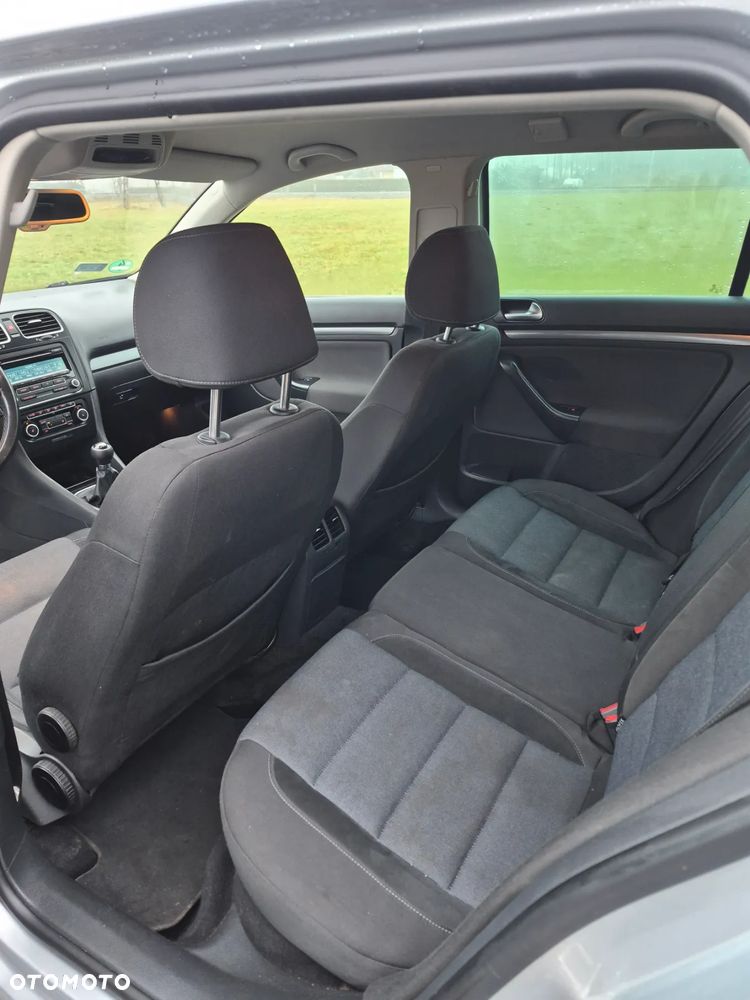 Volkswagen Golf 1.6 TDI DPF Comfortline - 8