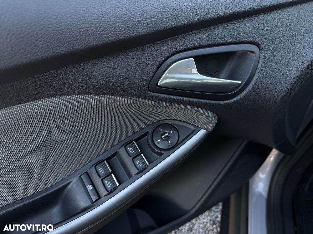 Ford Focus 1.6 TDCI DPF Trend - 10