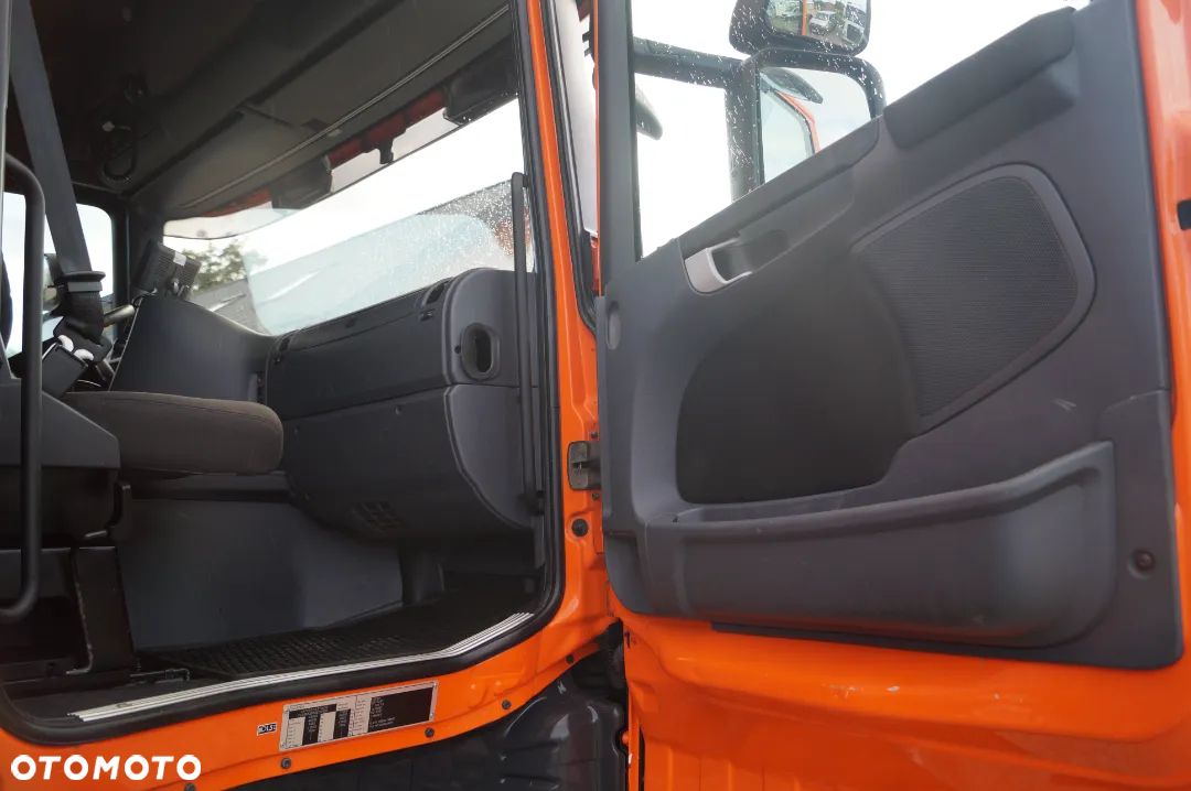 Scania G440 Euro 5 6x2 HDS Atlas 145.2 Przyczepa Schwarzmueller - 23